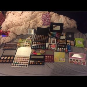 Makeup Lot & Makeup Bags